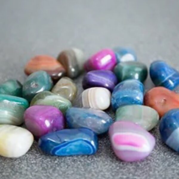 Banded agate tumblestones